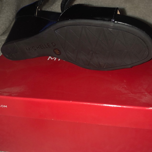 New Women’s Black Patent Sandals size 9 - Picture 3 of 3